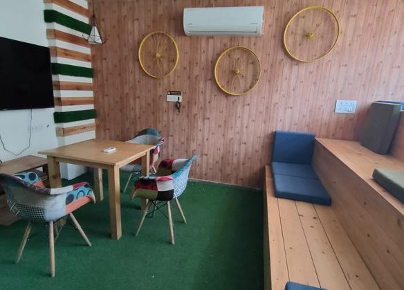 Palasia Square, Indore