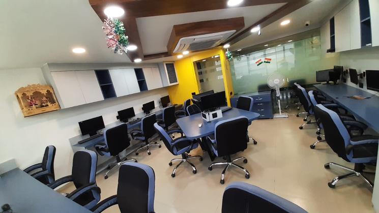 Ready To Move Commercial Property For Sale in Shivalik Shilp, Nr Iscon, SG Highway, Ahmedabad
