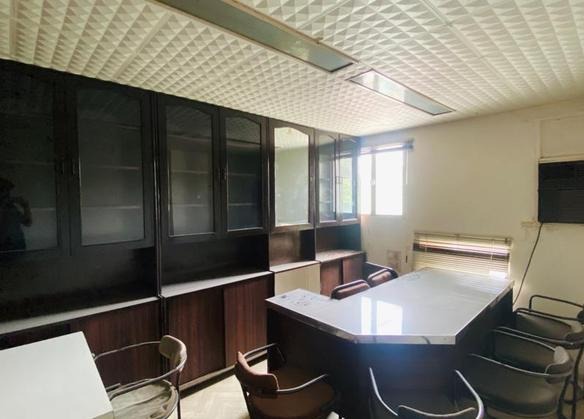 Ready To Move Office Space For Sale in Fairdeal House, Navrangpura, Ahmedabad