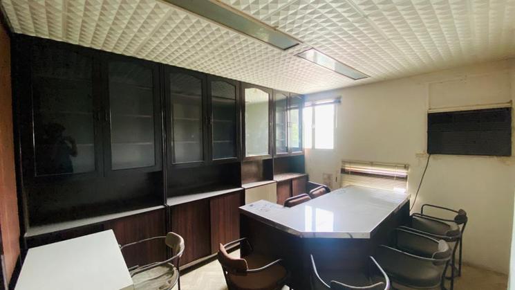 Ready To Move Office Space For Sale in Fairdeal House, Navrangpura, Ahmedabad